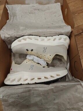 On Cloudtilt Athletic Sneakers